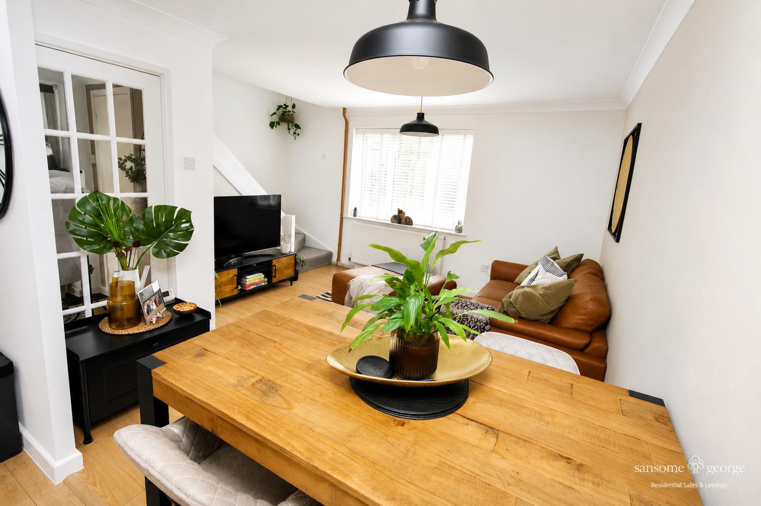 Lamorna Crescent, Tilehurst, Reading